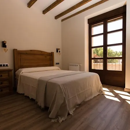 Sierra De La Culebra Inn