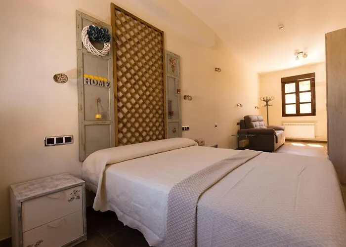 Sierra De La Culebra אורחן