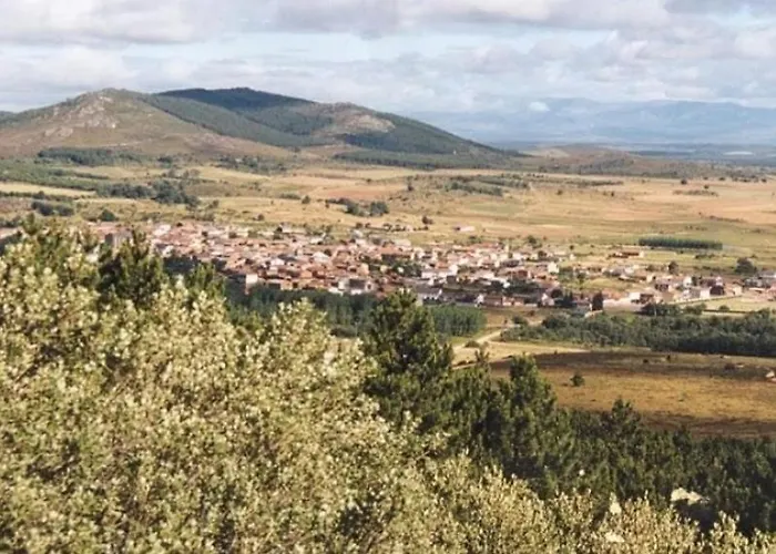 Sierra De La Culebra אורחן *